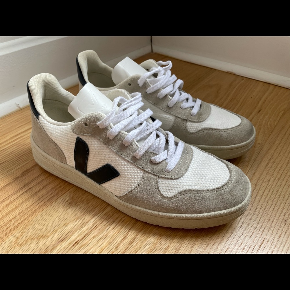 Veja v-10 men’s shoes